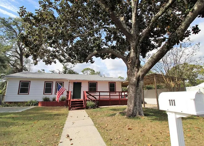 Navy Point Bungalow
