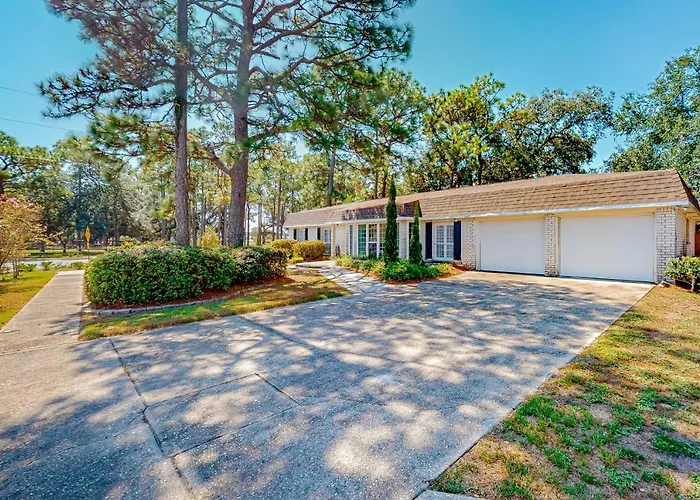 2 Mi To Airport! Pensacola Family Home Near Park