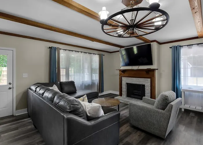 Close To Dwntwn, I10, Beaches-Family-Games, Park