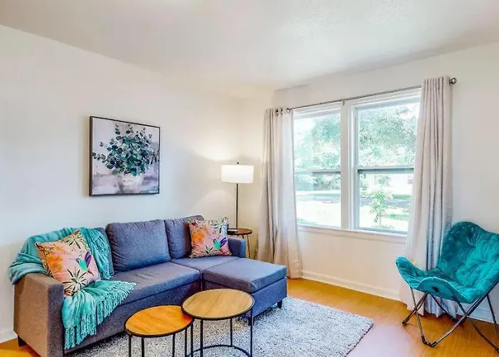 Private, Quiet-Close To Dwntn Pensacola, Stadium, Beaches