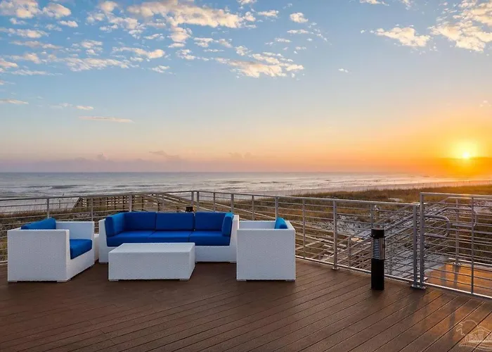Pool, Beach Club, Spacious 2Bd, Sleeps 8