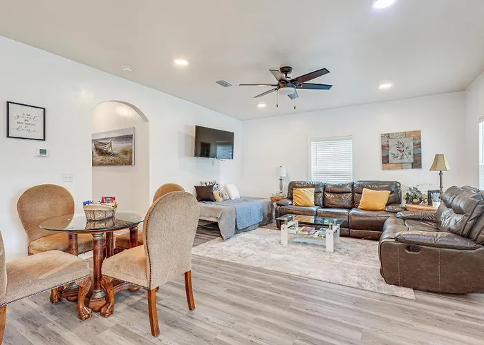 Pensacola Home On 1 Acre W/ Large Yard & Grill!