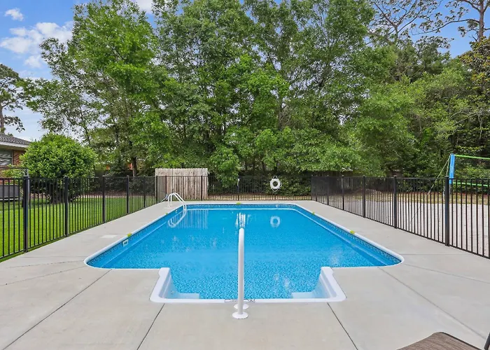 2967 Swan Lane