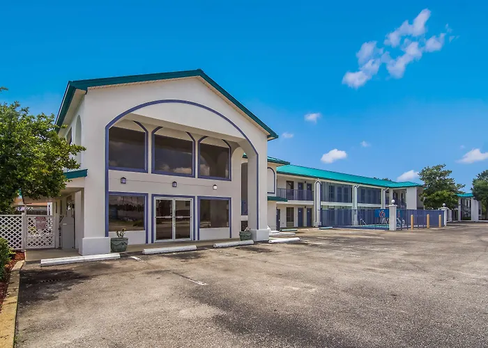 Motel 6 Pensacola, Fl - Nas