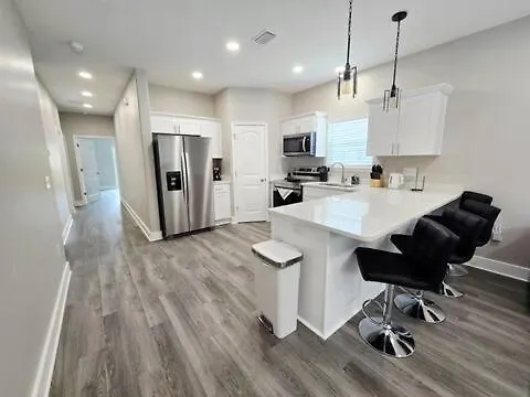 A Stylish Newly Modern Duplex Near Downtown Pensacola