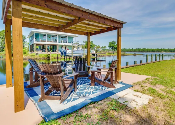 Waterfront Pensacola Paradise With Boat Slips!