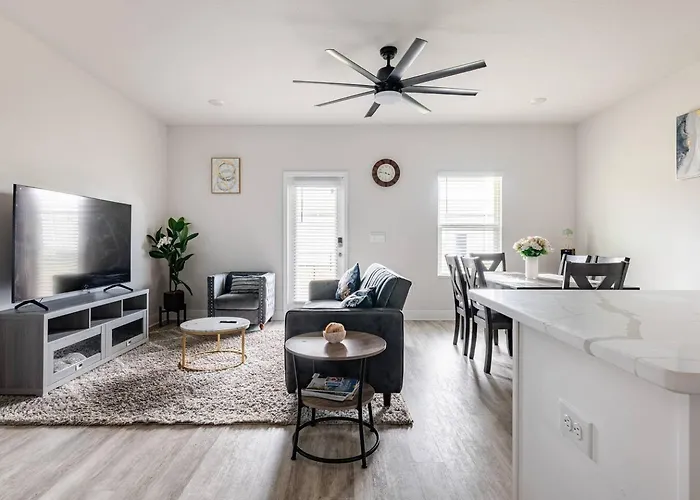 Turnkey Coastal Luxury Townhome Ev Ready