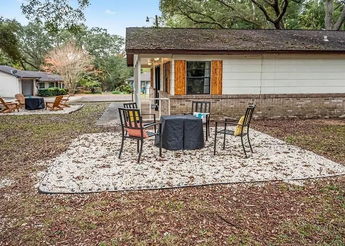 The Nook Fire Pit Bbq Dog Friendly