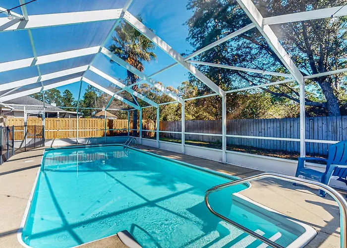 Single-Level Home With Fenced Yard Private Pool & Washer&Dryer