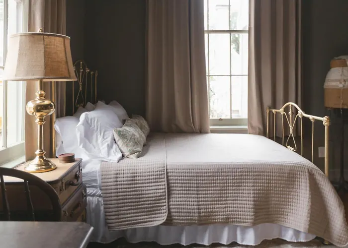 The Gilded Lady - The Seamstress Suite