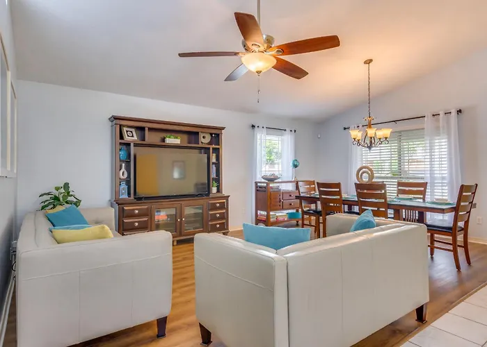 Ada Accessible Family Vacation Home In Pensacola!