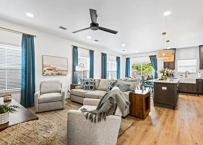 Heights House Upscale Retreat Close To Dwntwn & Beach