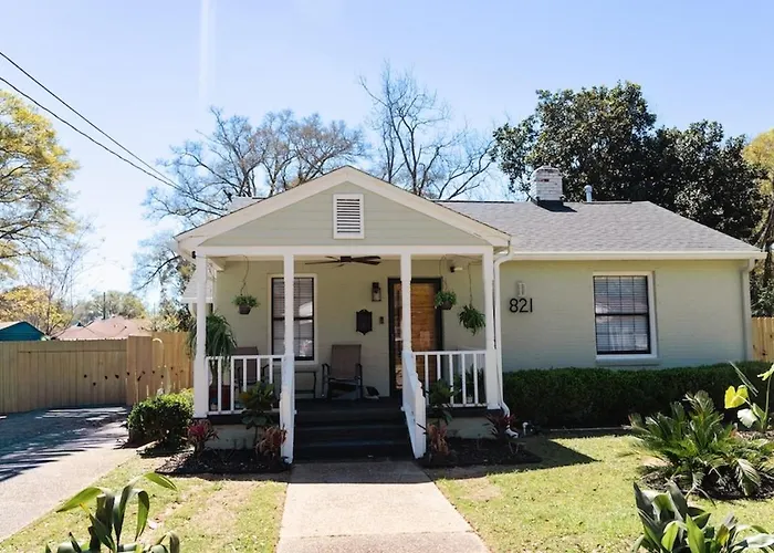 Mint Julep House- New Listing, Close To Everything, Fire Pit