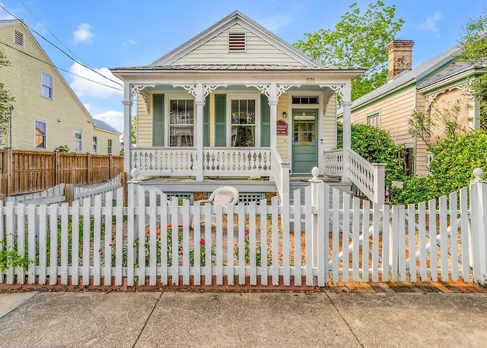 Private Downtown 1880S Cottage Walk Everywhere