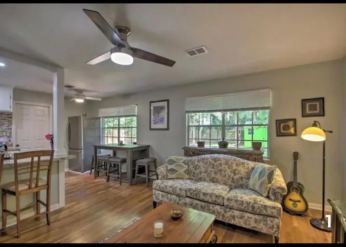 Pensacola Paradise - 3Br 2Full Bath Cottage In Upscale Area 5 Min To Beach And Downtown