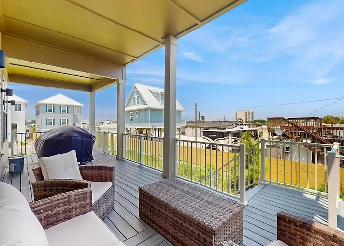 Nautical Home In Coastal Community With Shared Pool Wifi Pet Friendly