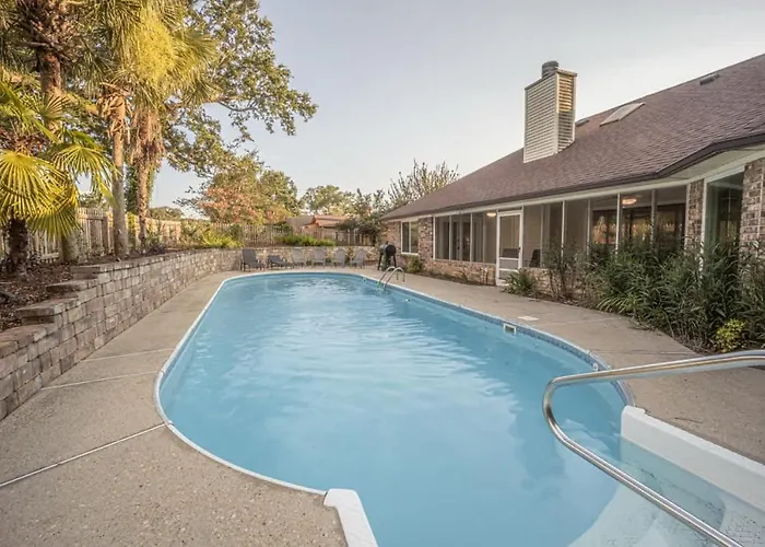 Pensacola Golf Course Escape 3 Bedroom 3Ba