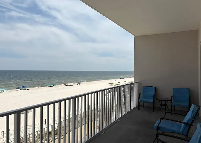 Gulf-Front Escape W Pool And Beach Access