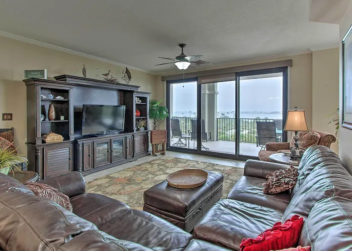 Ornate Resort Condo W/ Balcony, Pool, Water Views!